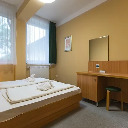 Alfoeld Gyoengye 3* Orosháza