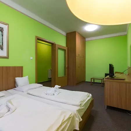 Alfoeld Gyoengye Hotel 3*